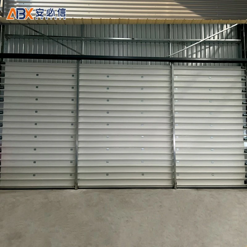 昌都市分段式滑升门